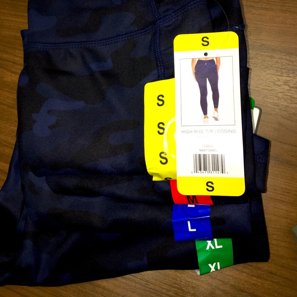 Danskin leggings NWT